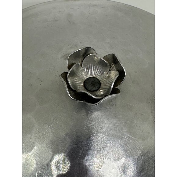 VTG Hammered Aluminum Casserole Server w/ Pyrex Liner & Lid | MCM Food Warmer - Picture 2 of 10